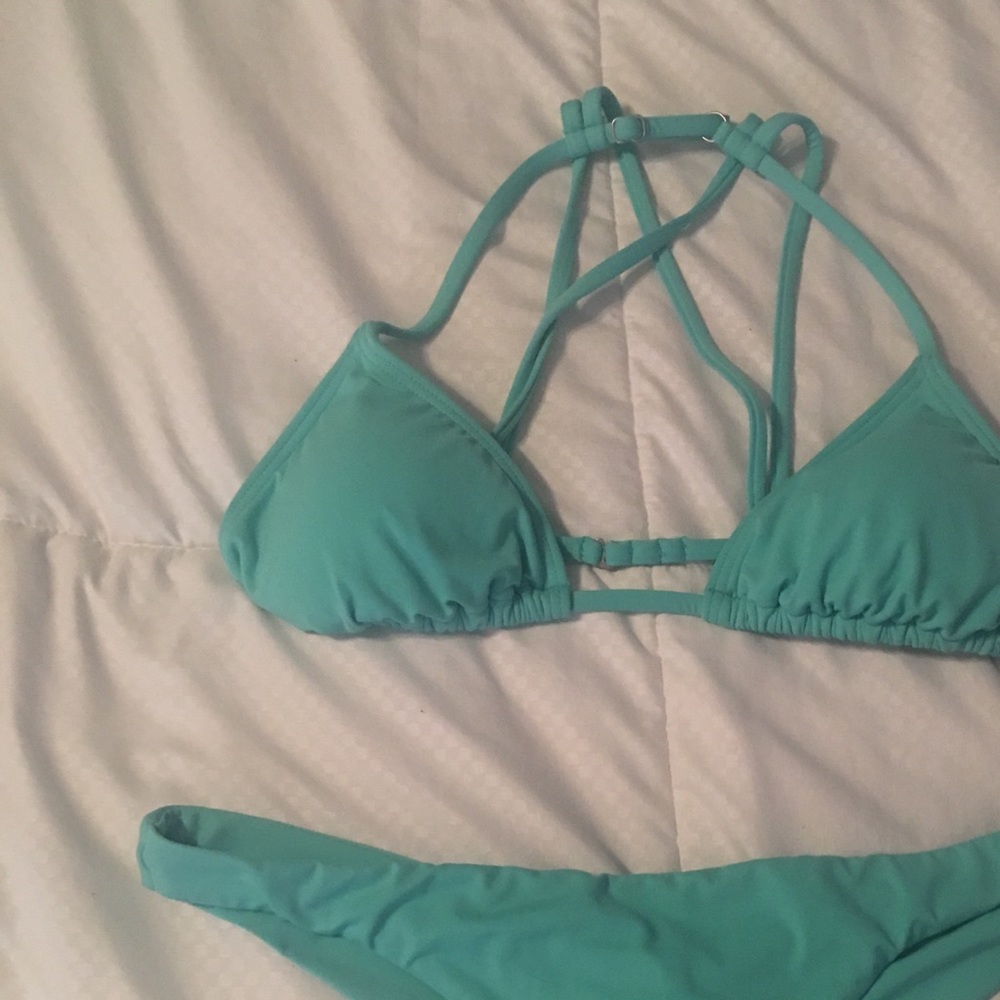 Billabong sol searcher bikini